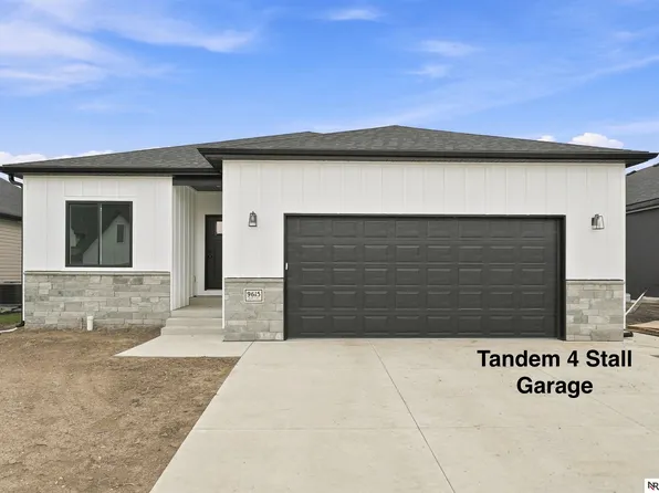 9615 S 87th St, Lincoln, NE 68526