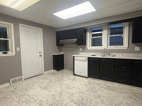 2nd image of 119 Morgantown St