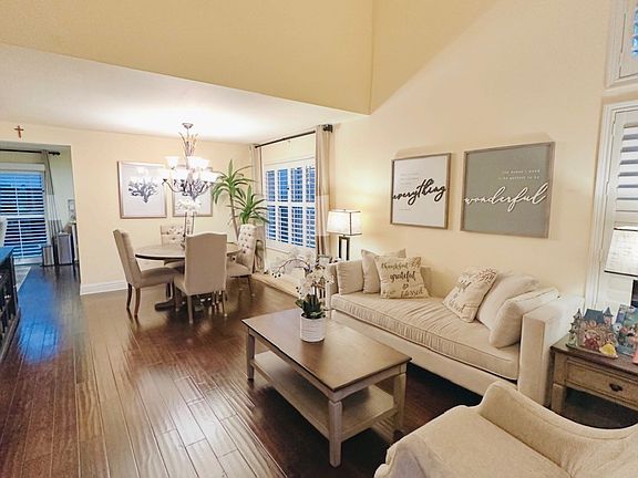 2nd image of 3005 Rusch Pl