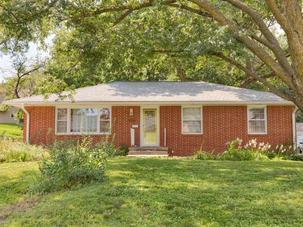 1036 5th St, West Des Moines, IA 50265