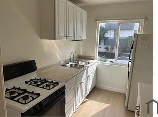 7915 W 1st St APT 8, Los Angeles, CA 90048