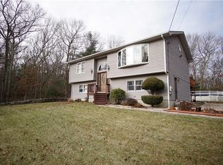 75 Pine Hill Rd, Johnston, RI 02919