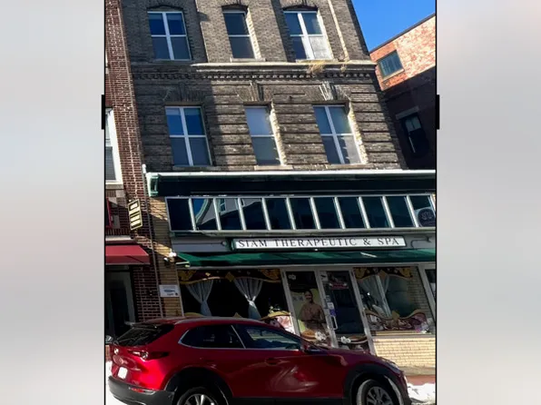 147 Bank Street, New London, CT 06320