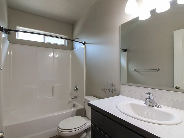 545 Marysville Way — Photo 10