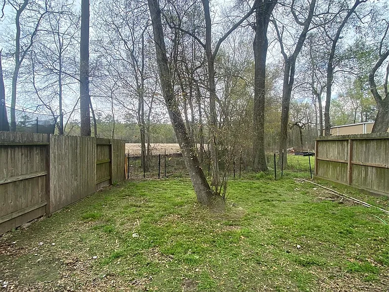 307 Covecrest Dr #B — Photo 14