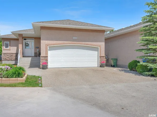 10220 Wascana Estates, Regina, SK S4V 3E5