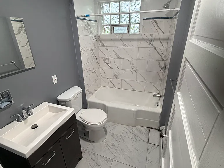 348 N Pennsylvania Ave #A — Photo 3