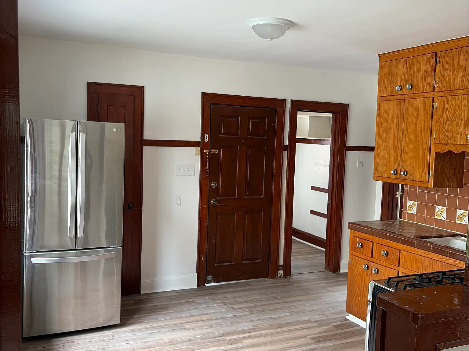 2 bed, 900 sqft, $1,500 — Photo 4