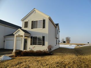 853 Daniel Dr, Minooka, IL 60447