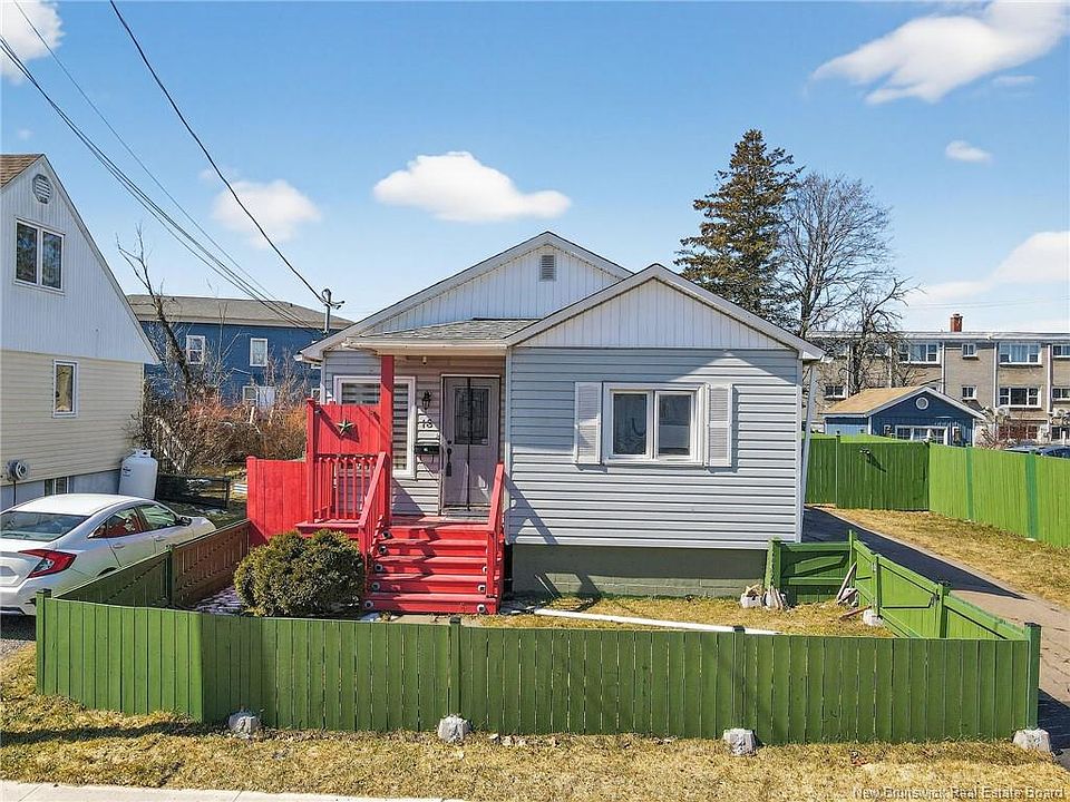 1st image of 18 Stafford St