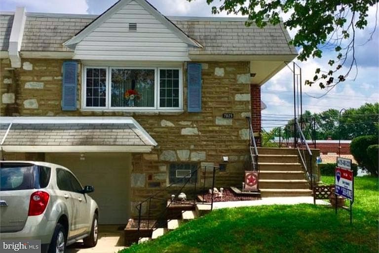1st image of 7825 Lorna Dr