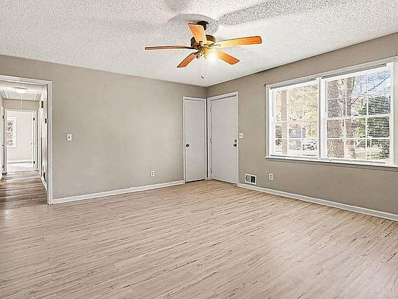 3rd image of 4460 Marjorie Rd