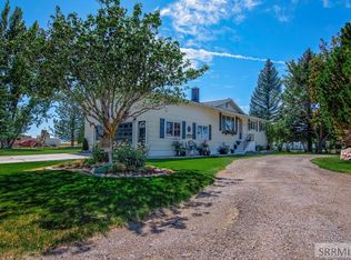 111 W 9th S, Grace, ID 83241