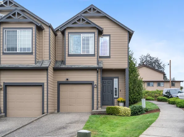 5862 SE Woodland Dr, Gresham, OR 97080