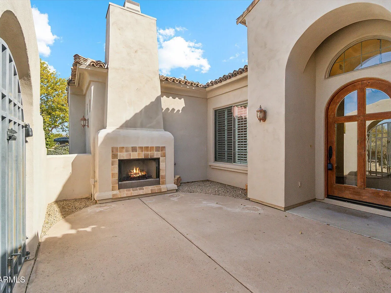 4 bed, 3.0 bath, 2861 sqft, $5,900 — Photo 4