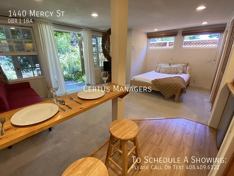 1440 Mercy St — Photo 11