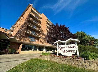1480 Warren Rd APT 213, Lakewood, OH 44107