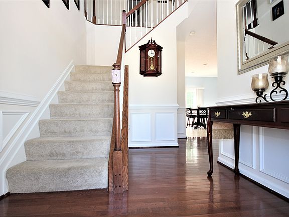 3rd image of 118 McPhee Ln