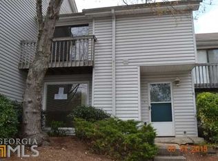 8 Fairway Dr NW, Kennesaw, GA 30144