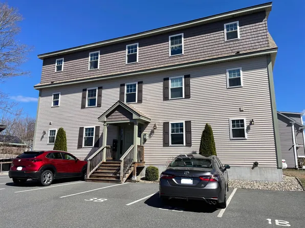 53 Pleasant St, Greenfield, MA 01301