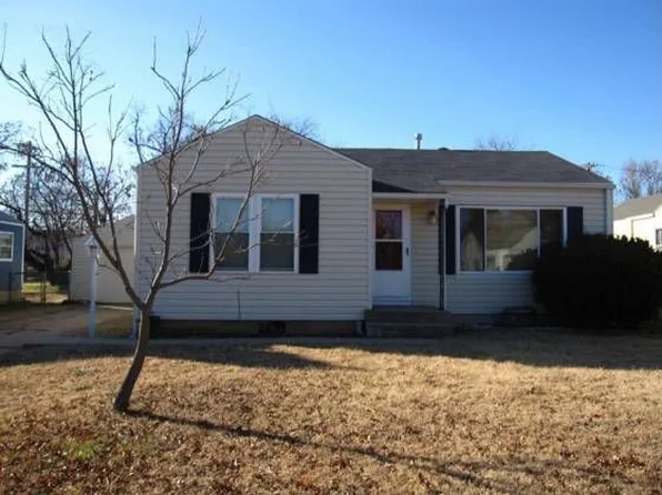 730 N 3rd St, Ponca City, OK 74601