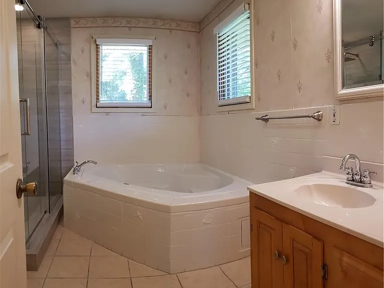 3662 Rock Springs Dr SW — Photo 20