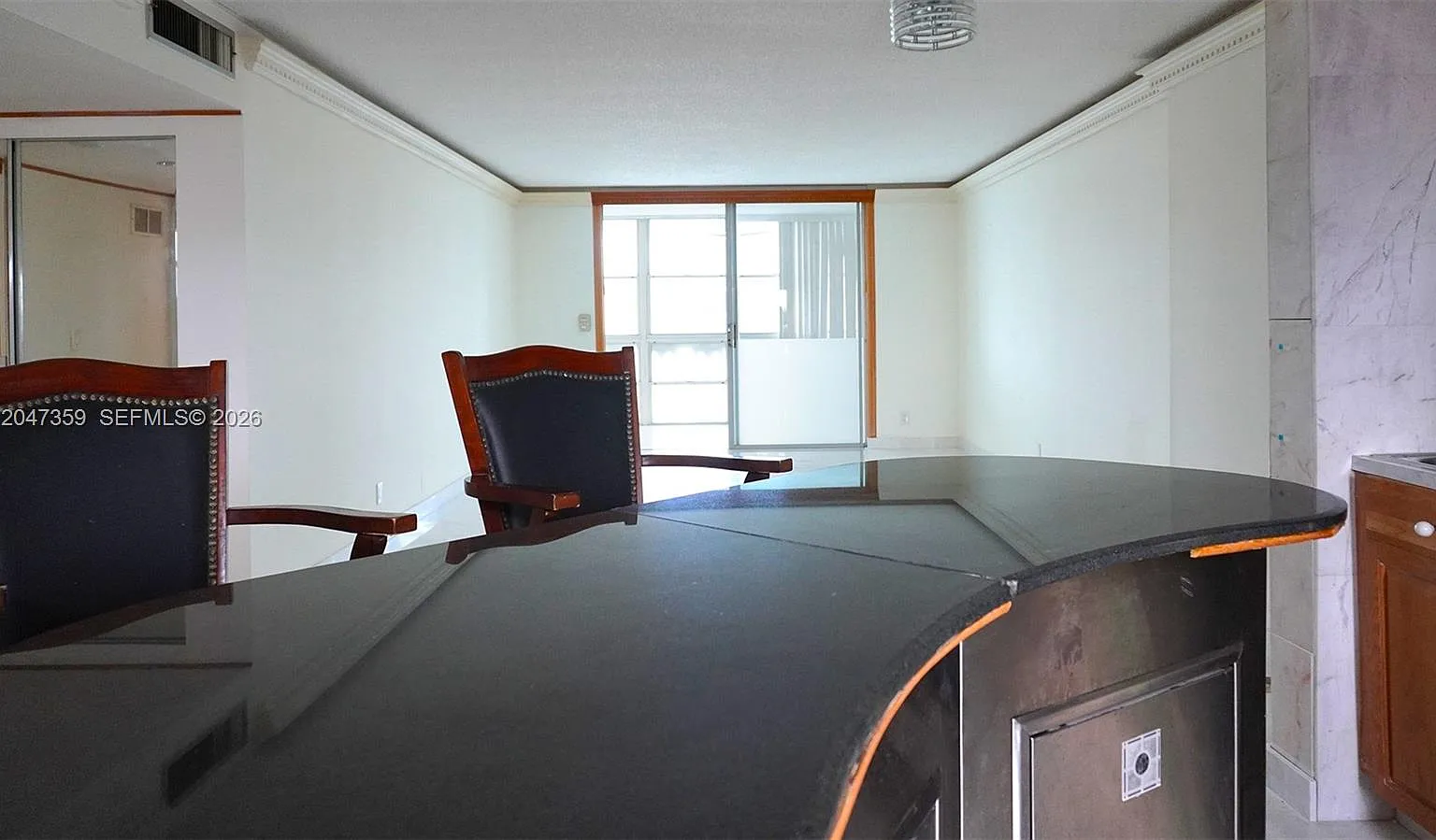 Meadowbrook Towers Condo — Photo 4