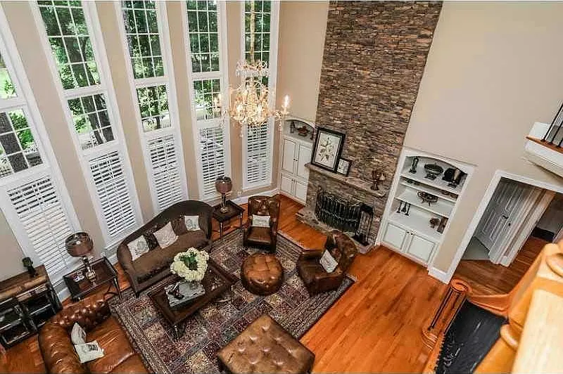 5 bed, $5,000 — Photo 4