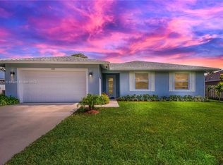 122 SW Euler Ave, Port Saint Lucie, FL 34953