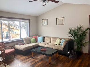 1016 Crystal Ridge Rd, Brookings, SD 57006