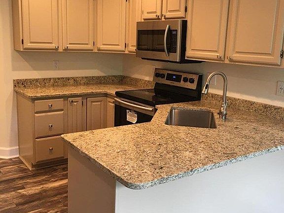 3rd image of 1080 Taborlake Dr