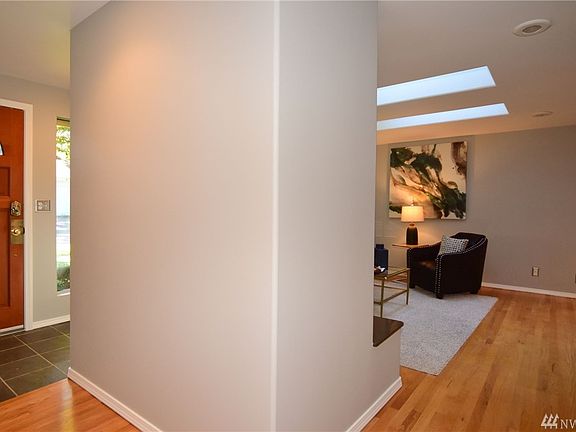 2nd image of 13406 NE 84th St