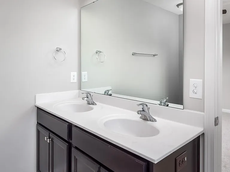 1010 Larabee Ln — Photo 18