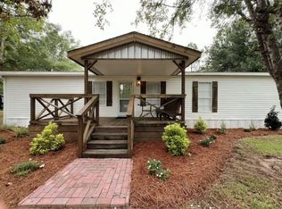 822 Eddye Ln, Ray City, GA 31645