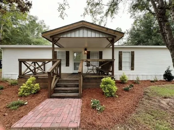 822 Eddye Ln, Ray City, GA 31645