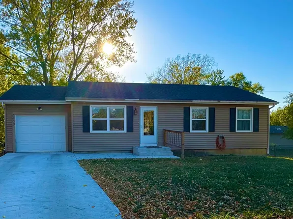 3839 SE Bryant St, Topeka, KS 66609