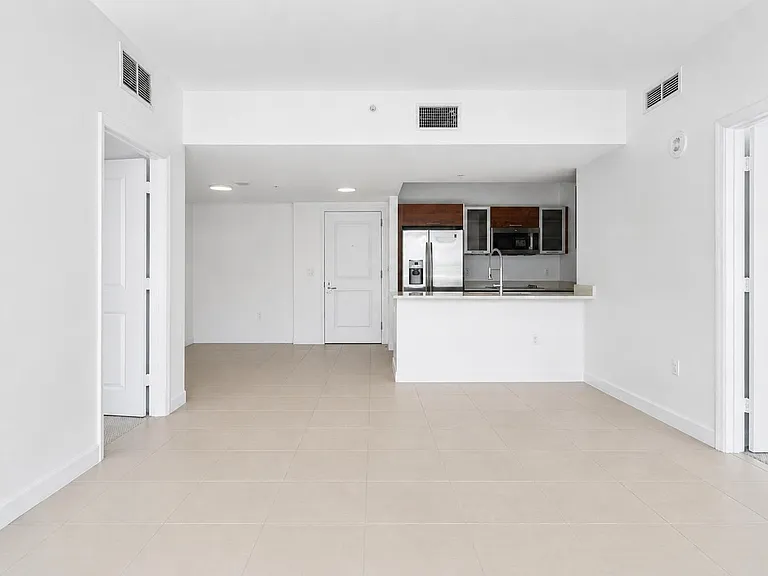 480 Hibiscus St #221 — Photo 4