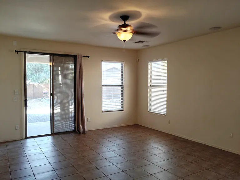 4419 W T Ryan Ln — Photo 21
