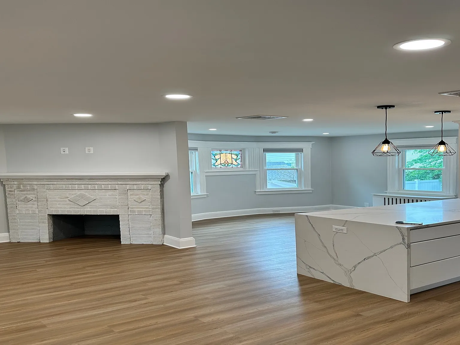 3 bed, 1.5 bath, $4,000 — Photo 4