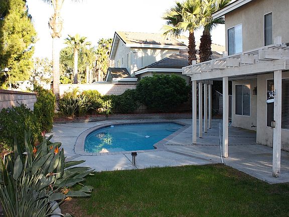 another angle of the backyrd