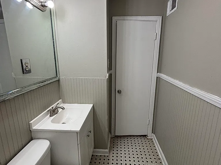 4922 Given Ave — Photo 8