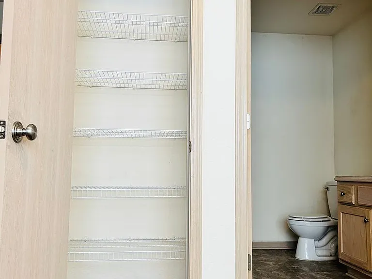 913 Westridge Dr #14 — Photo 16