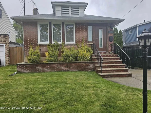 103 Cedarview Ave, Staten Island, NY 10306