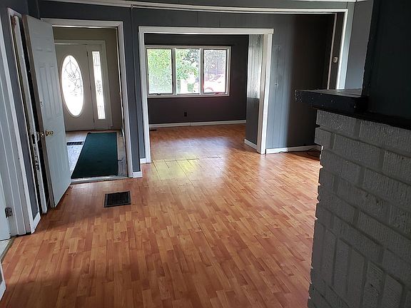 5th image of 917 New York Ave