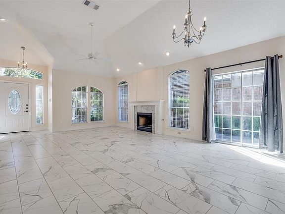 4th image of 5137 W Plano Pkwy