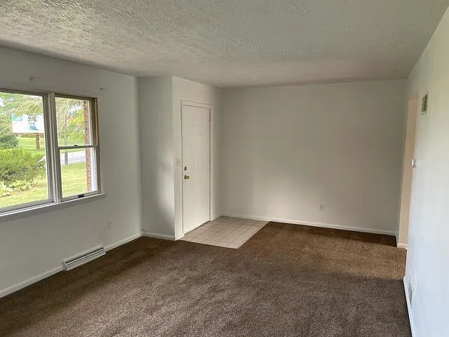 12188 Susquehanna Trl S — Photo 8