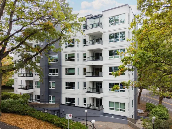 1500 Elford St #303, Victoria, BC V8R 3X8