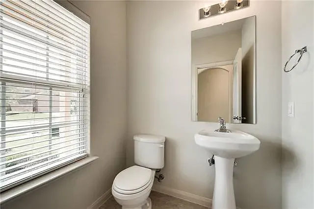 6320 Opal Hill Ct — Photo 10