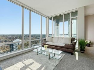 210 SW 15th Ave SE #2708, Calgary, AB T2G 0B5
