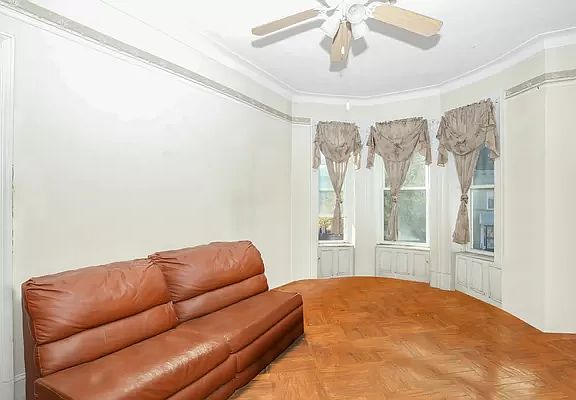 3rd image of 317 E 25th St